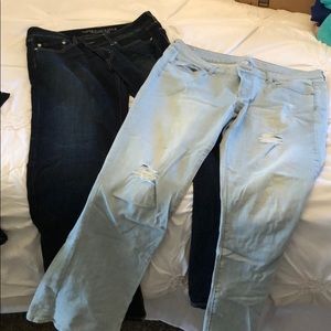 2 pairs of American eagle jeans, never worn